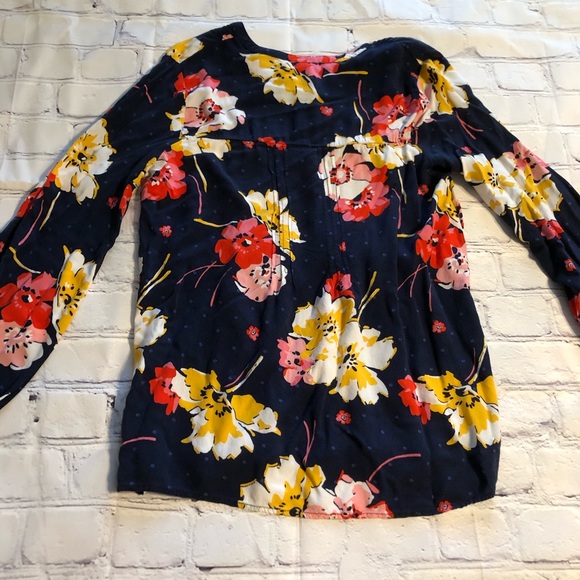 Navy Floral Long Sleeve Old Navy Top - Picture 5 of 5
